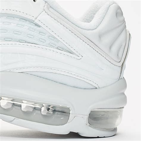 nike air max deluxe se weiß|Air Max deluxe sneakers.